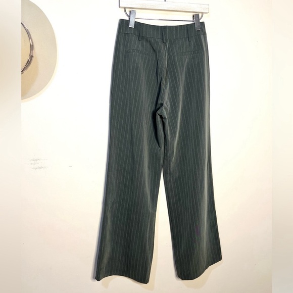 Tiger Mist Grey Pinstripe Wide Leg Pants, size M - Picture 4 of 7